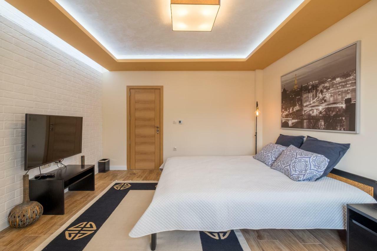 Villa Adelheide - Spa, Bbq & Jacuzzi 贝利伊斯库尔 外观 照片
